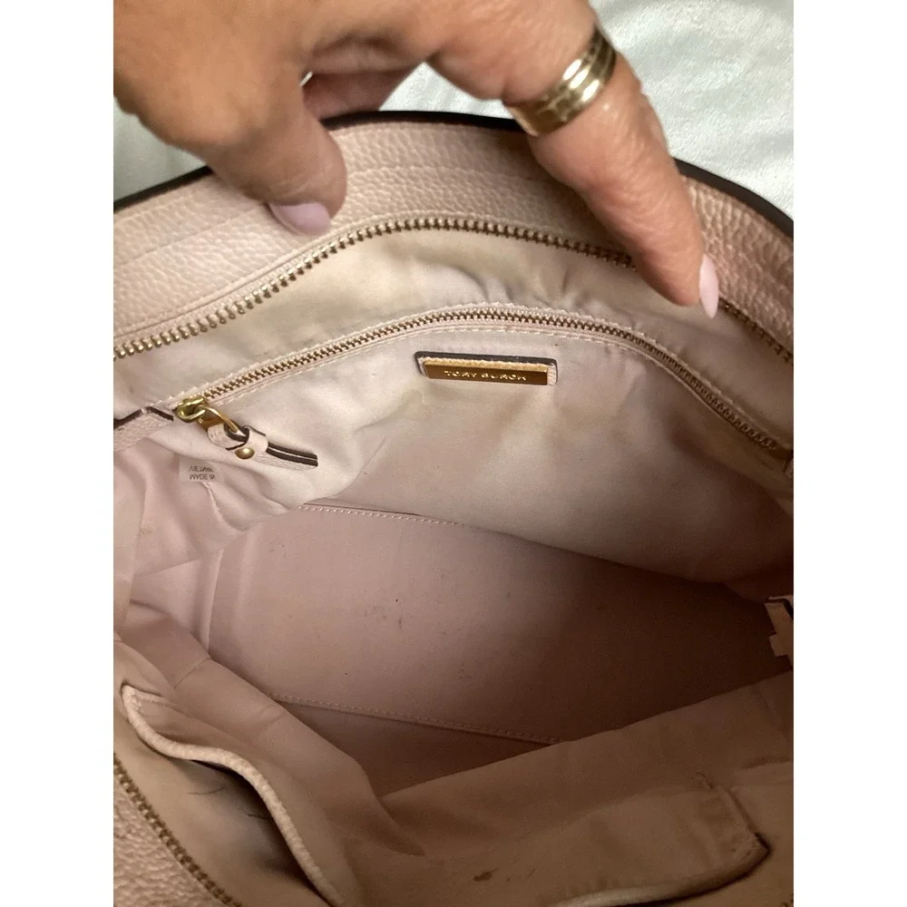 Tory Burch Everly Hobo Shoulder Bag Pink Blush Leather MSRP $498